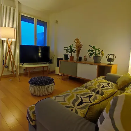 Amazing 70m2 Flat With Large Terrace And 2 Large Beds * Paris